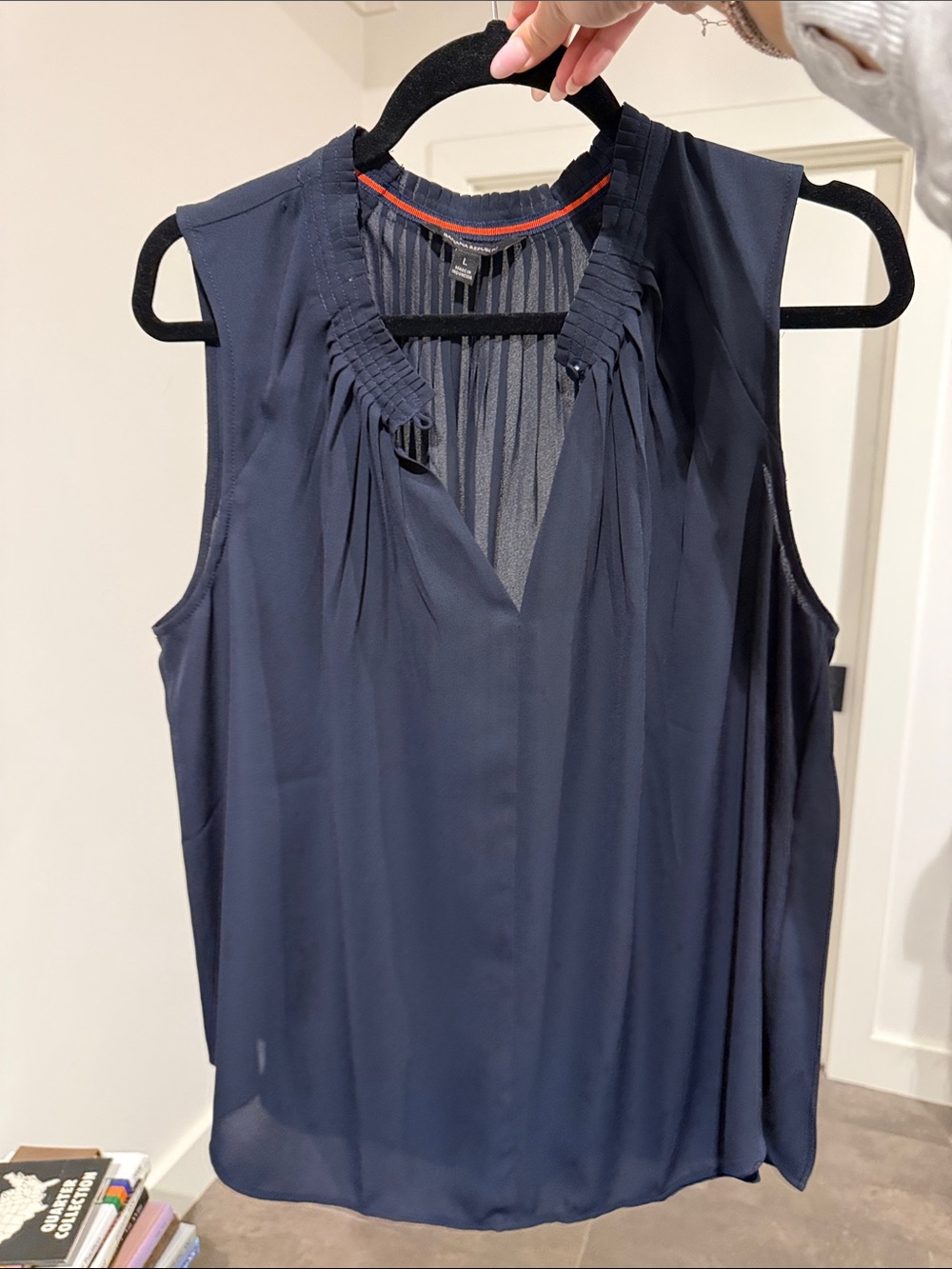 Banana Republic Sleeveless Navy Pleated V-Neck Blouse